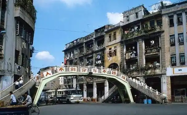 老照片:80年代的广州,改革开放的前沿城市,繁荣而时尚_高清图集_新浪