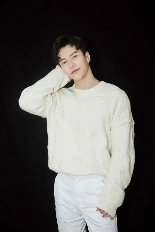 王冠逸领衔主演新版灵魂摆渡上演南洋传说