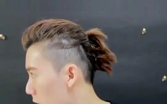 男生发型推荐男士如何绑头发小马尾绑起来超有大师范