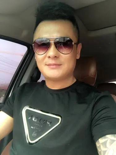 大叔照片_大叔相册大全-yy官方