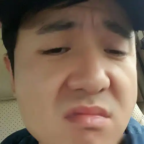 沈腾的历史头像似搞笑贺岁剧网友帅过也无赖过现在没救