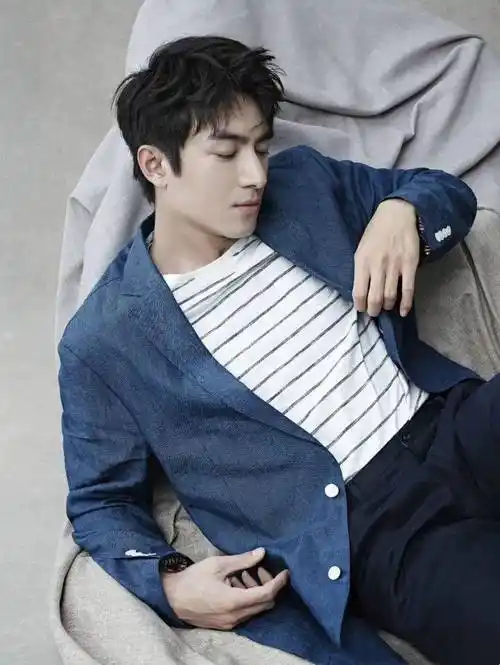 等!到!你!大帅哥霍建华要复出拍戏啦!撒花!