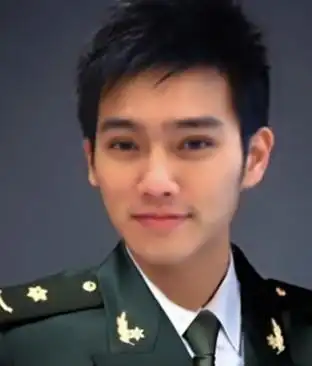 赵雅芝儿子黄恺杰个人资料和照片