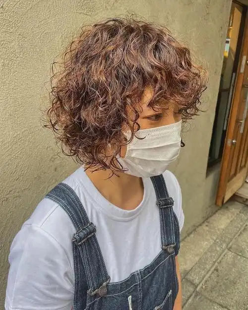 满头烫层次短发波波头,洋气立体真瘦脸,你最喜欢哪一种