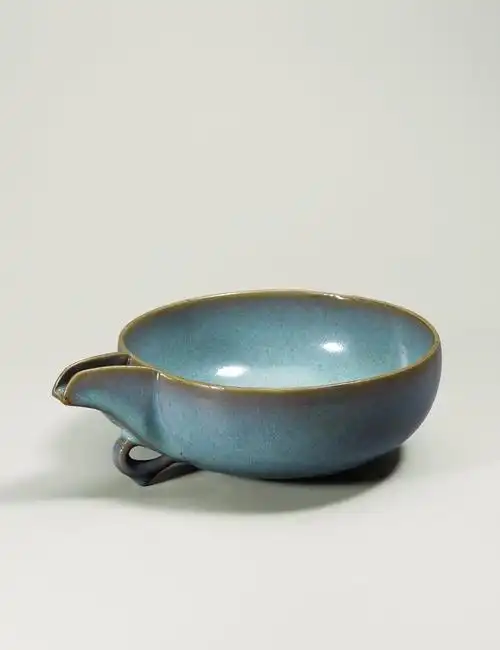 钧窑天青釉匜匜