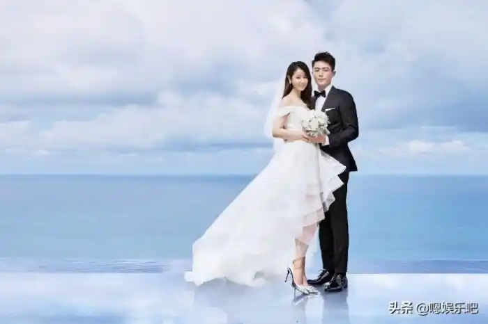李小璐海边婚纱照李小璐贾乃亮曾甜蜜