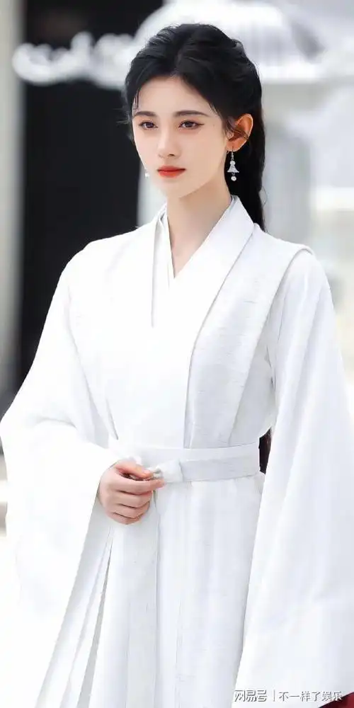 演艺不一样的白衣,古装剧里的女神.