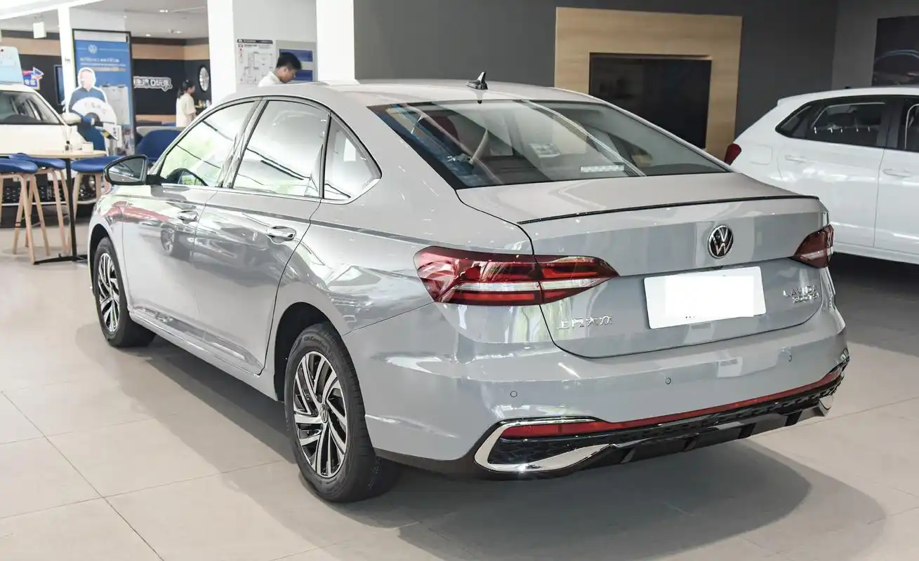 上汽大众新款朗逸怎么样至高优惠3万元朗逸带来超高性价比