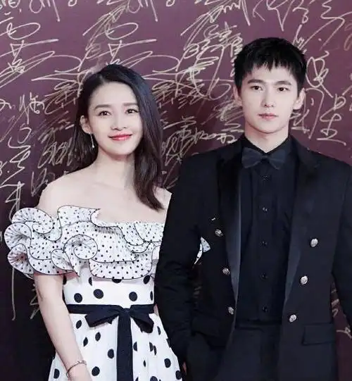 李沁恋情曝光竟和杨洋旧情复燃