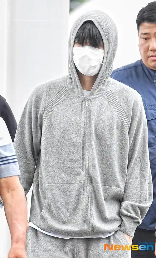 新闻图    伯贤 今天也帅气爆棚  伯贤 强烈的发型  伯贤 legend的