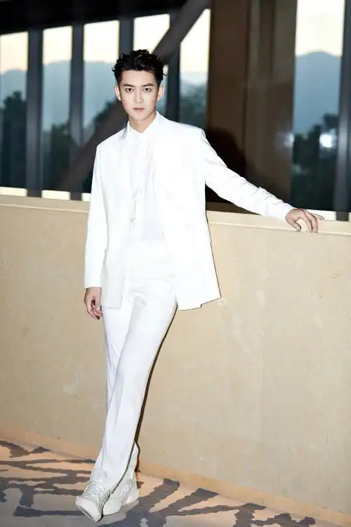 熊梓淇黑白型男风帅气图片55