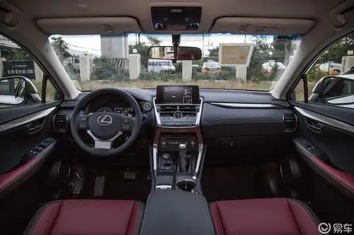 【雷克萨斯nx2017款nx 300 锋行版内饰全景正拍汽车图片-汽车图片大全