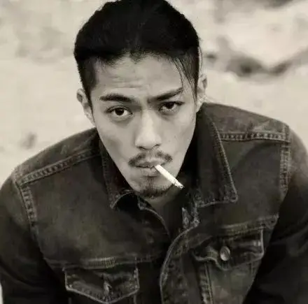 头像大叔熟男请进来