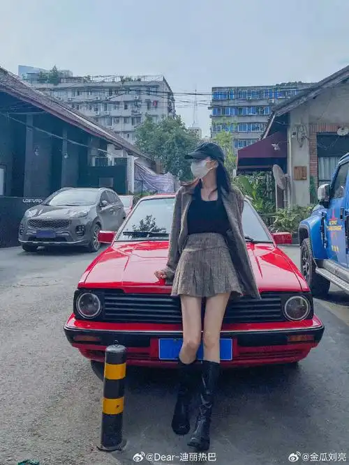 迪丽热巴换了小尾巴