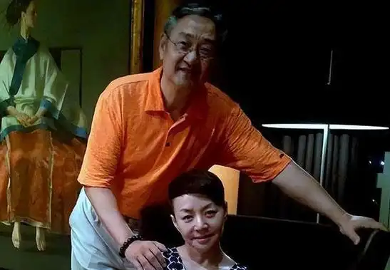 宋丹丹靠山曝光她之所以在娱乐圈无人敢惹这三人功不可没