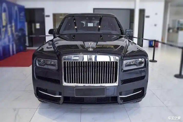 劳斯莱斯库里南价格最低691万起售全国