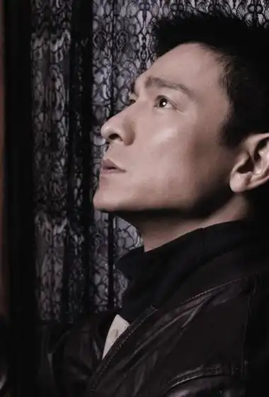 简介:刘德华皮衣帅气成熟魅力写真图片,分享一组刘德华图片给大家,图