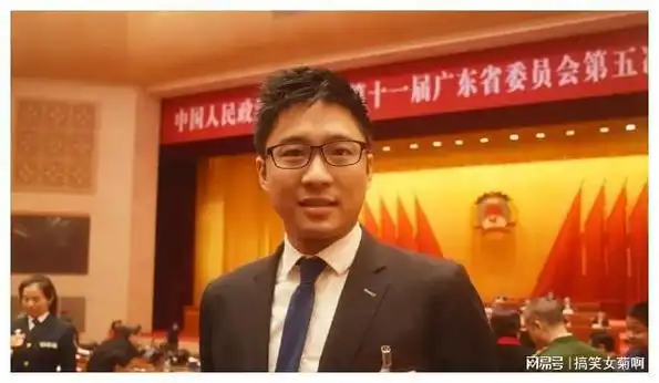 霍启山觉醒:与荣家大小姐比肩显江湖地位,跟章子怡吻照成黑历史