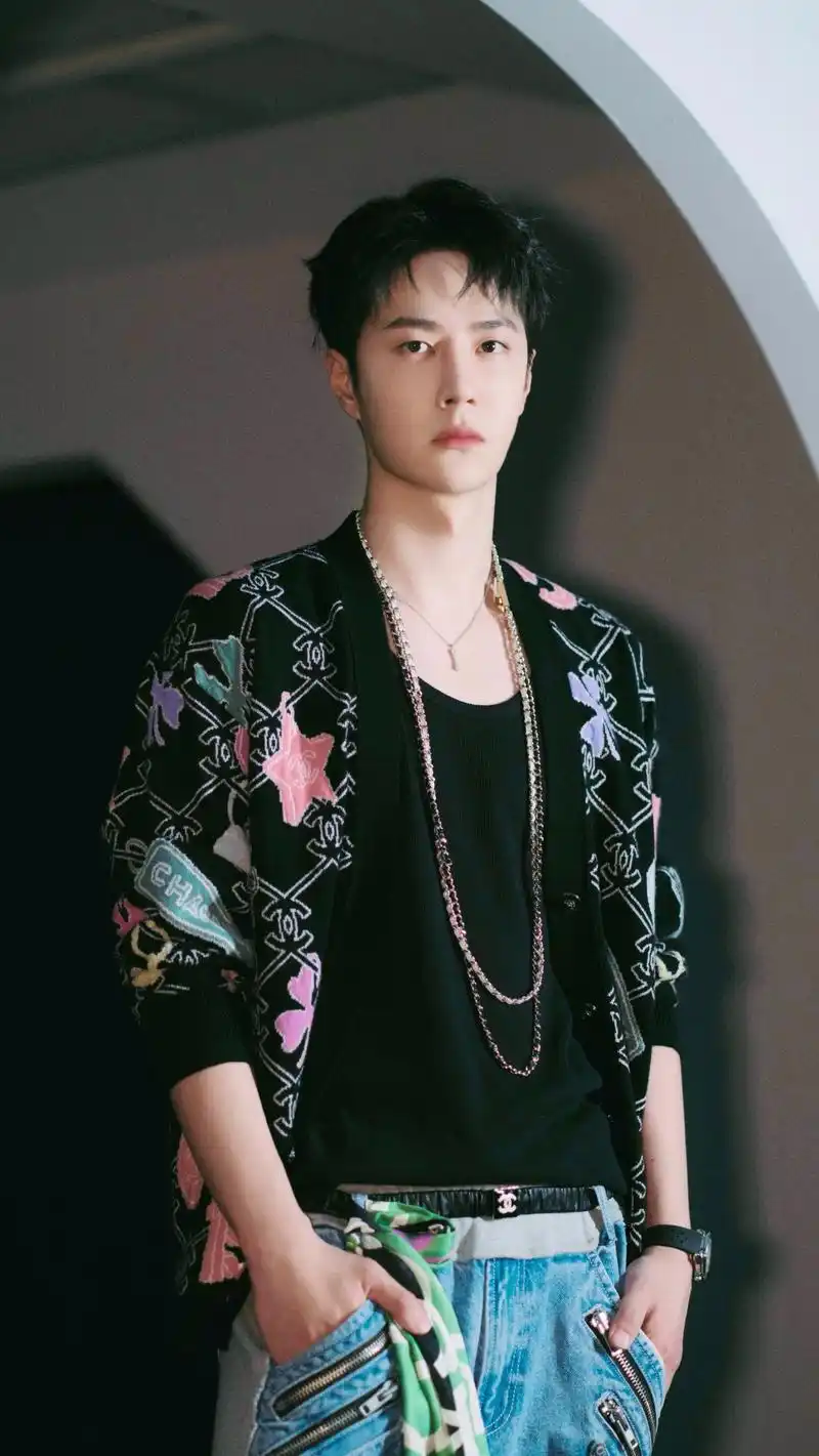 帅气王一博手机壁纸