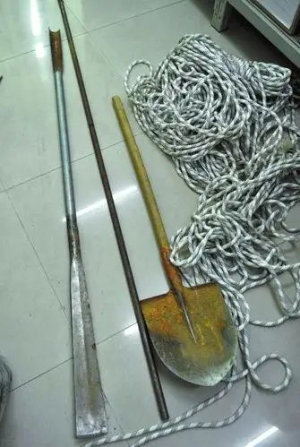 王某一伙使用的盗墓工具