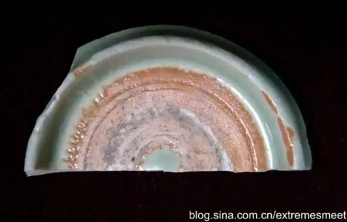 瓷器底足之10nbsp元代早期龙泉窑底足