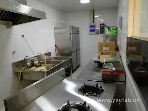 户大姐土豆粉特色美食店厨房设备芜湖百线广场店