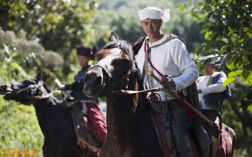 人物个性丰满充盈版纳风云坚守信念展民族风貌