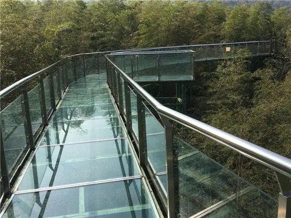 玻璃栈道