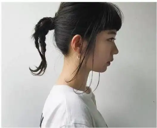 发量少的女生扎个小辫子发型 小揪揪马尾辫好看又有活力