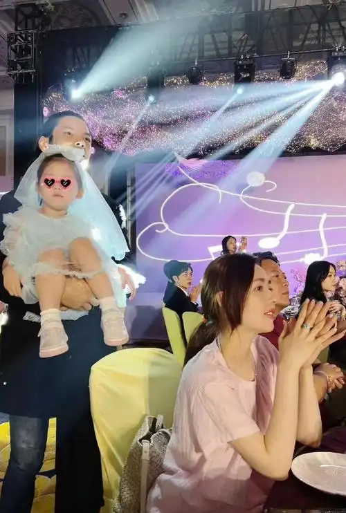 蔡徐坤复出向佐吃软饭欧阳娜娜18线张译踩低吴磊上央视