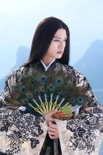 《花千骨》金凤来袭 马可亮相惊艳观众被秒