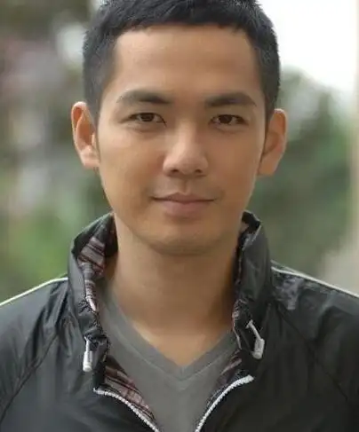 图不老男神钟汉良素颜依然帅得掉渣