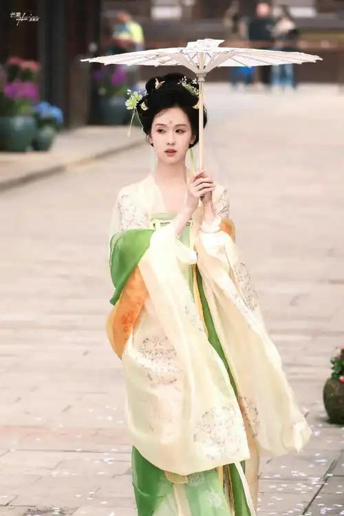 陈都灵唐装##陈都灵淡妆浓抹总相宜##古装请焊在陈