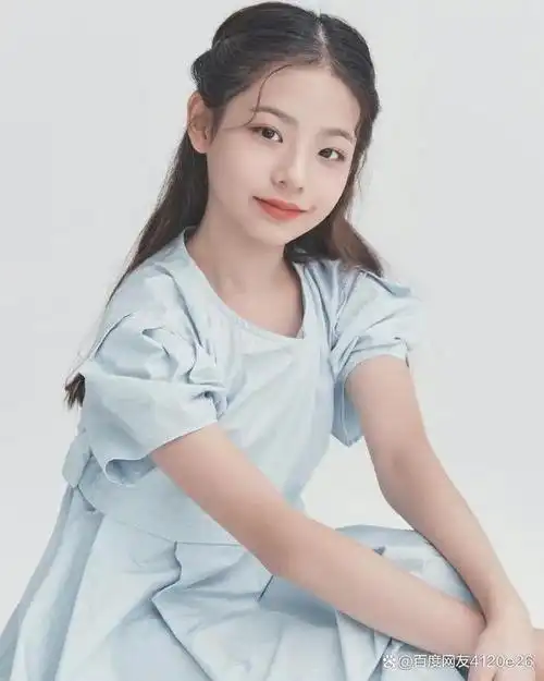 13岁的韩国童星或许也是女孩对美好的追求