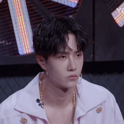 王一博小表情好可爱##王一博 嘟嘟嘴