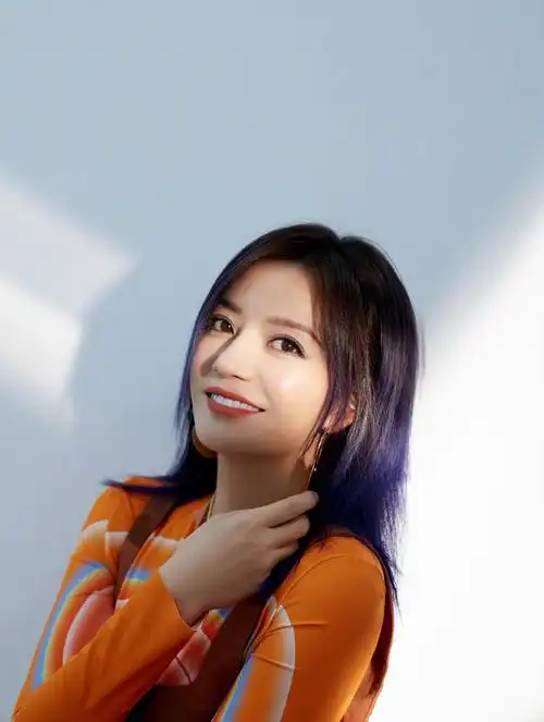 赵薇背带裙优雅写真图片36