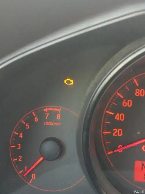 换完空气滤芯器发现发动机故障灯亮了是怎么回事儿