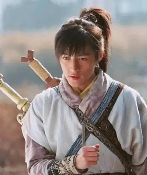 胡歌偷偷换掉自己使用了三年的头像,行程绿码值得守护