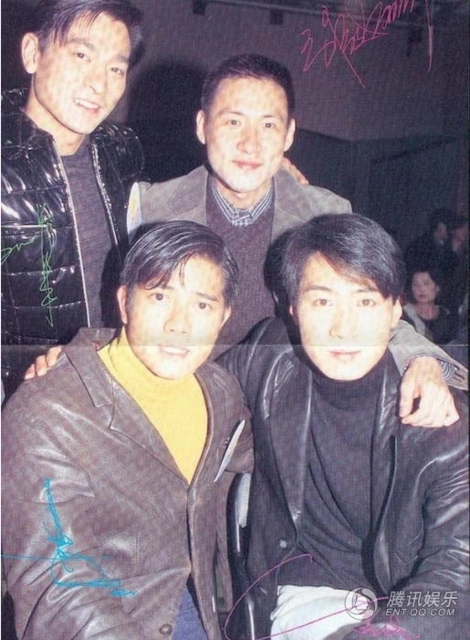 《东方日报》第一次引用佛教中的"四大天王"的说法为香港乐坛这四个新