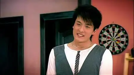 爱情公寓-吕子乔找工作_美嘉笑的都直不起腰了-电视剧-高清完整正版