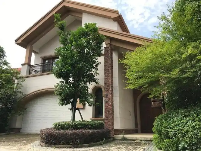 安徽省长丰县双墩镇双凤湖畔(元一高尔夫别墅6期·后九 栋)022#幢别墅