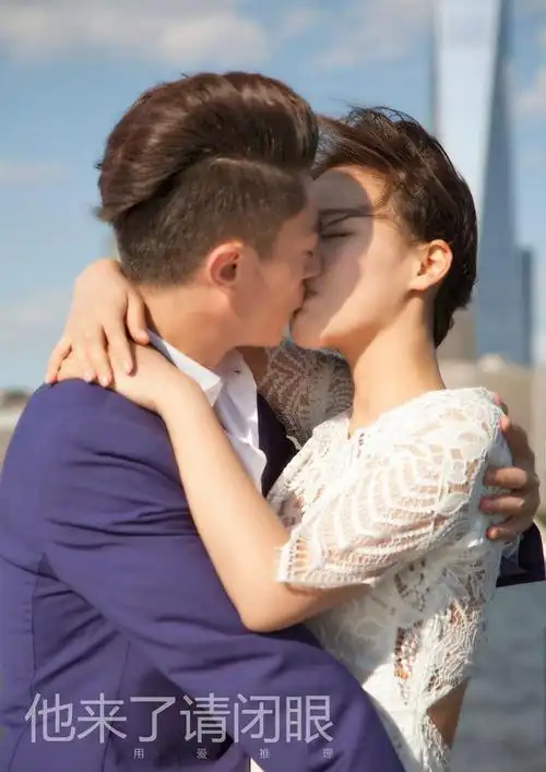 马思纯欧豪街头热吻被拍,她还吻过多少男明星?