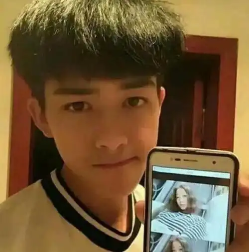 宋威龙初中整容前旧照外泄宋威龙素颜照曝光