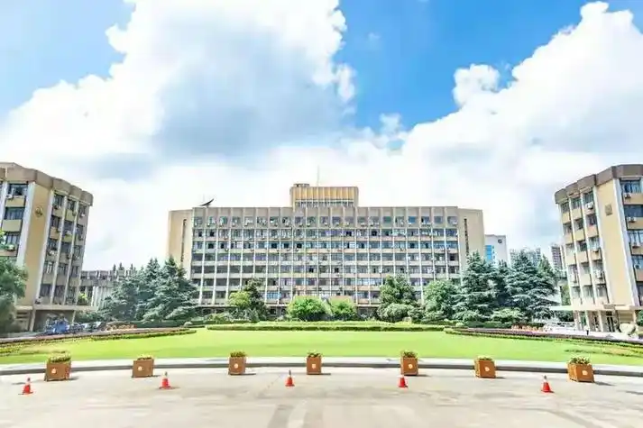 值得注意的是,浙江工业大学2024年经费预算达到46.