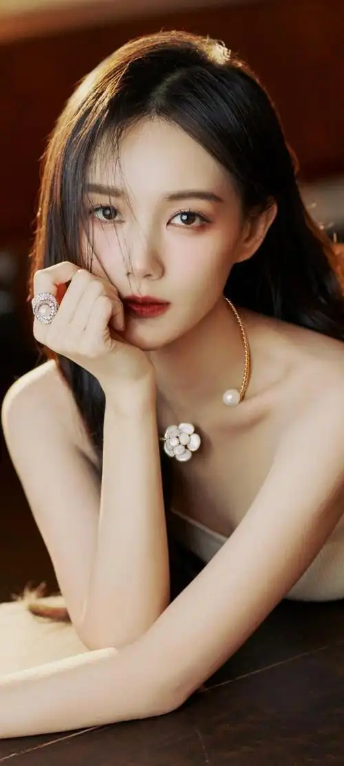 全屏壁纸|美女写真集66「总第266期」_网易订阅