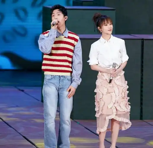 井柏然谈与杨紫二搭杨紫从小妹妹变成了大妹妹是想表达什么