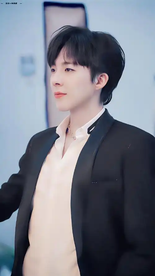 刘宇宁 截修 9p·  这个男人戴眼镜太好看了@摩登兄弟刘宇宁