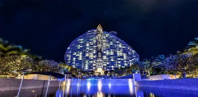 国内第一家七星级酒店豪华程度远超迪拜你工资能在这住几天