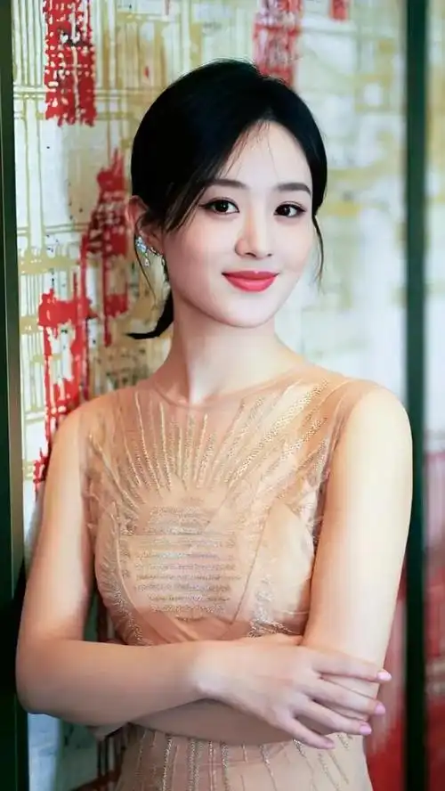 美女系列壁纸第99期,赵丽颖,她如春日里的暖阳,明媚动人,如夏日里的