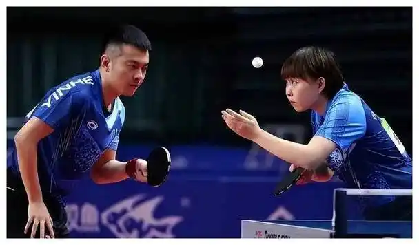 除夕夜,网友猜想:他得分到双份份子钱!_祝福_朱雨玲_球迷